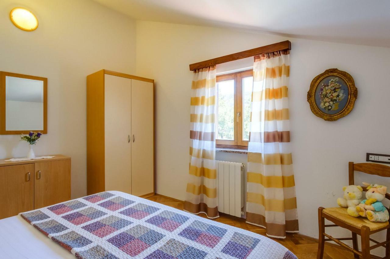 Apartmani Zorica Martinšćica Exteriör bild